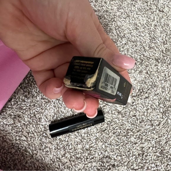Elizabeth Arden Lipstick - Picture 5 of 11